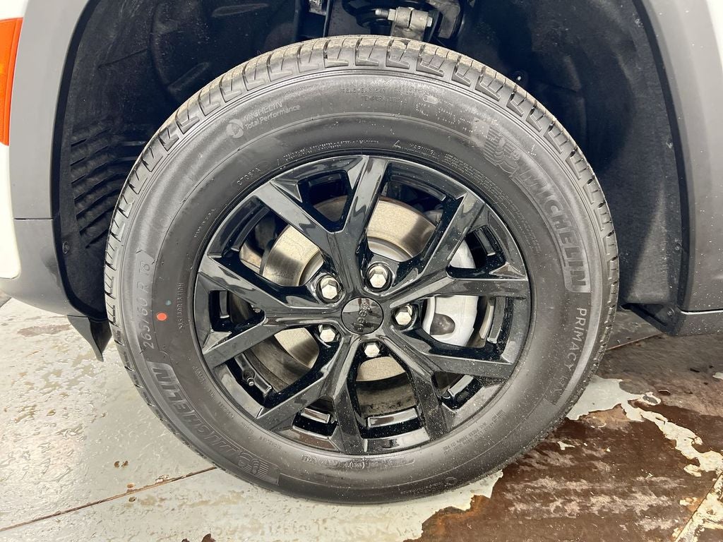 2026 Jeep Grand Cherokee Laredo