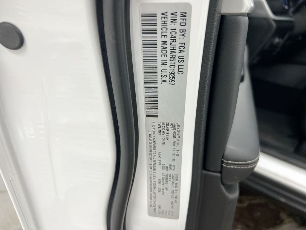 2026 Jeep Grand Cherokee Laredo