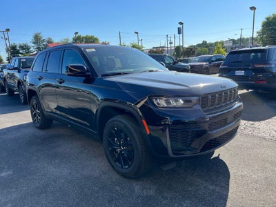 2026 Jeep Grand Cherokee Laredo Altitude