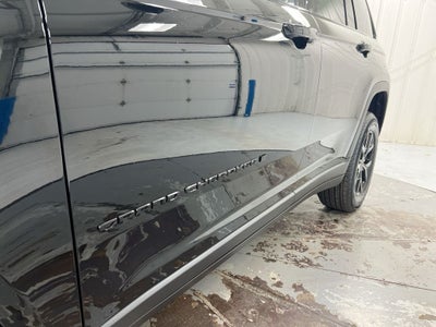 2026 Jeep Grand Cherokee Altitude