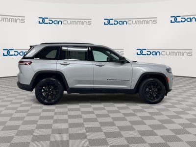 2026 Jeep Grand Cherokee Laredo