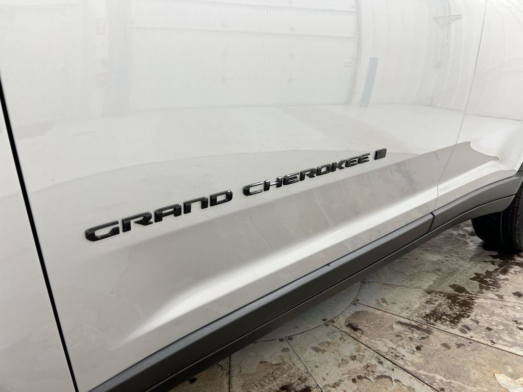 2026 Jeep Grand Cherokee Laredo