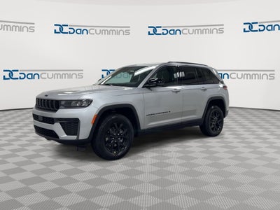 2026 Jeep Grand Cherokee Laredo