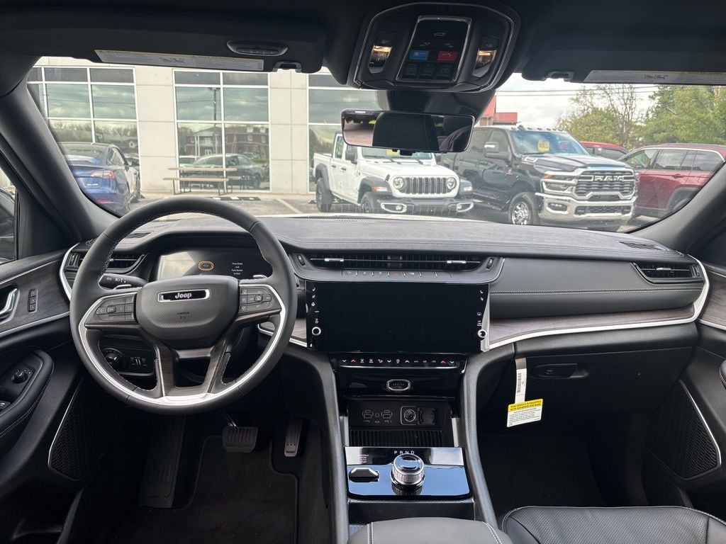 2026 Jeep Grand Cherokee Limited Reserve