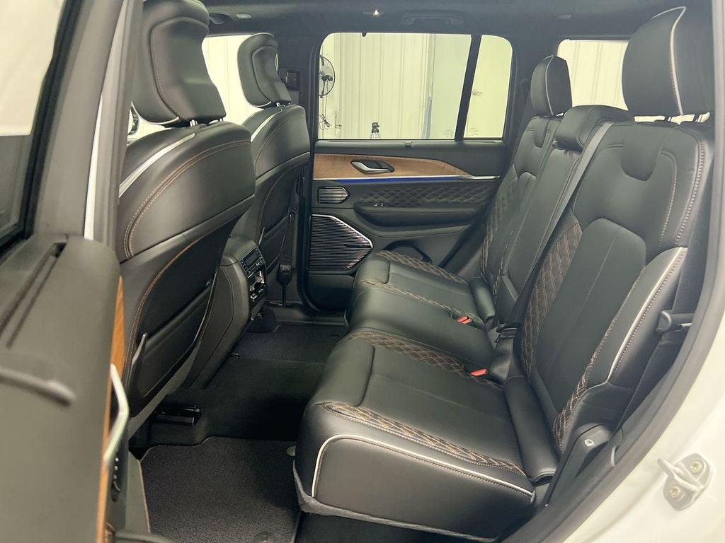 2026 Jeep Grand Cherokee Summit