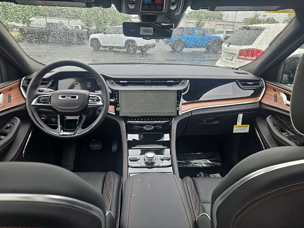 2026 Jeep Grand Cherokee Summit