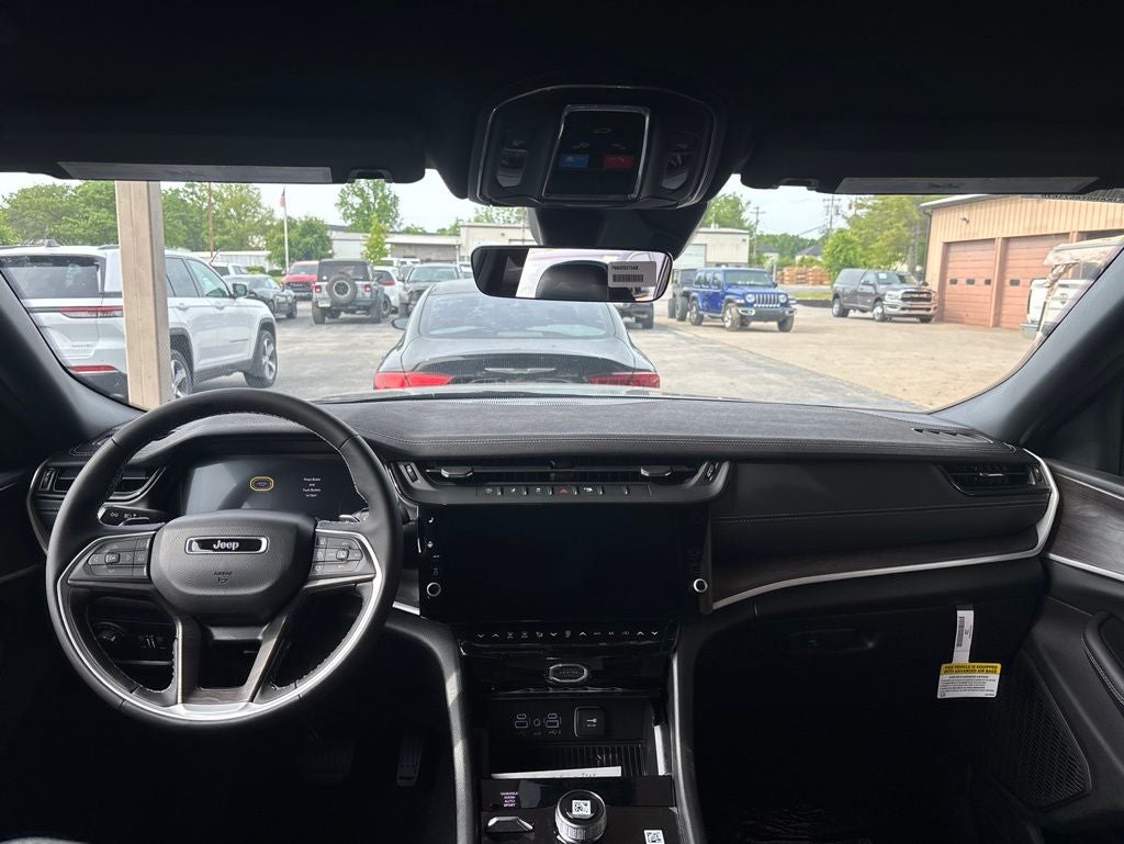 2026 Jeep Grand Cherokee L Laredo