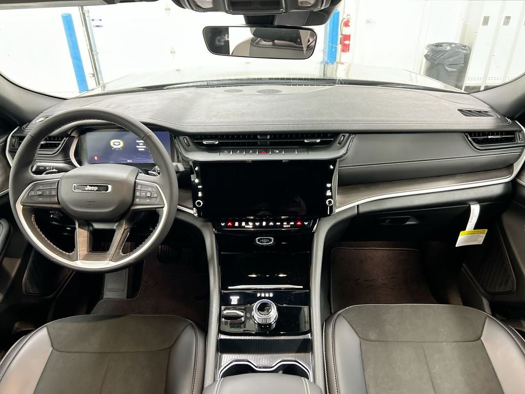 2026 Jeep Grand Cherokee L Laredo