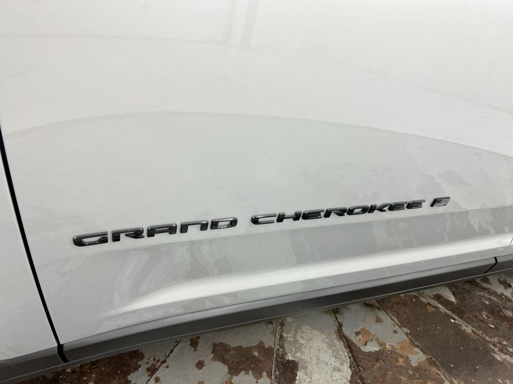 2026 Jeep Grand Cherokee L Laredo