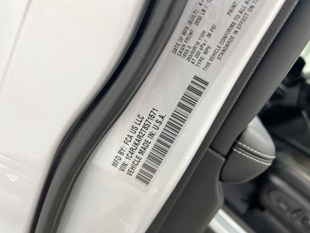 2026 Jeep Grand Cherokee L Laredo