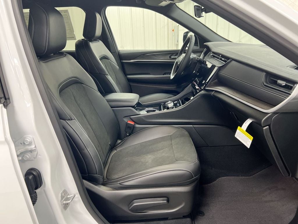2026 Jeep Grand Cherokee L Altitude