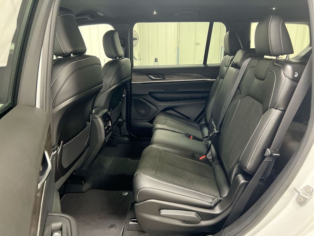 2026 Jeep Grand Cherokee L Altitude