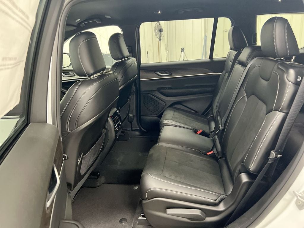 2026 Jeep Grand Cherokee L Laredo