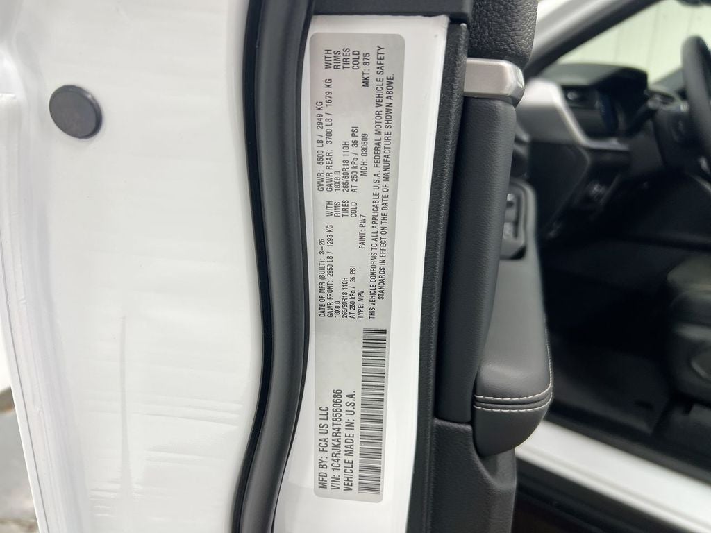 2026 Jeep Grand Cherokee L Laredo