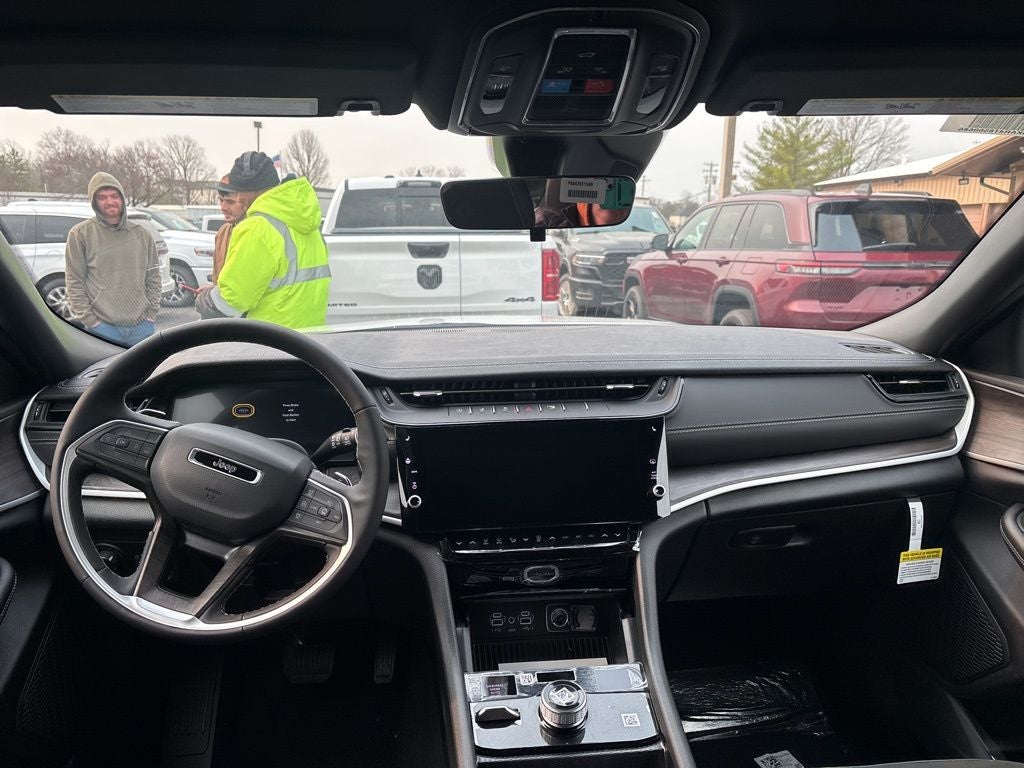 2026 Jeep Grand Cherokee L Laredo