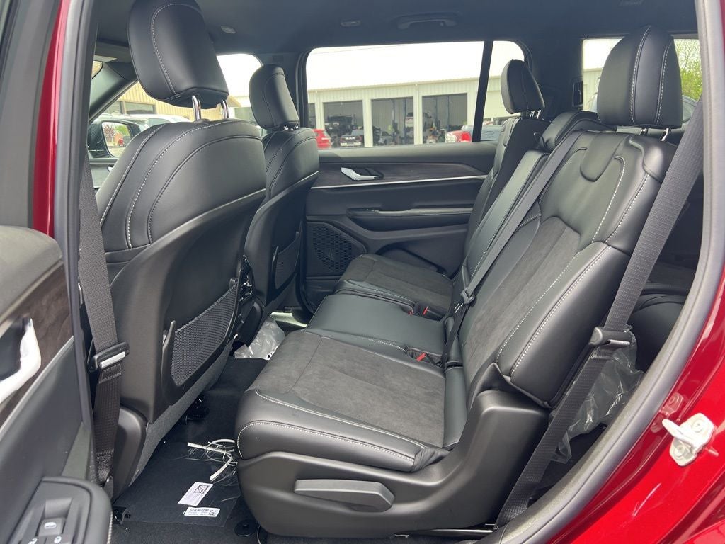 2026 Jeep Grand Cherokee L Laredo