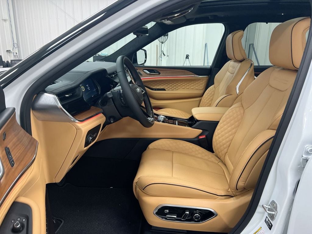 2026 Jeep Grand Cherokee L Summit