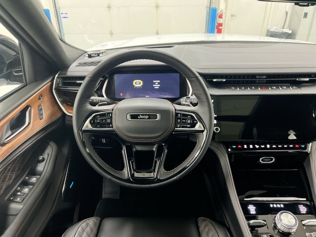 2027 Jeep Grand Cherokee L Summit