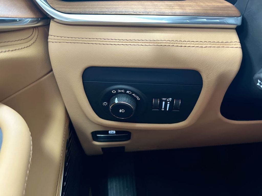 2026 Jeep Grand Cherokee L Summit