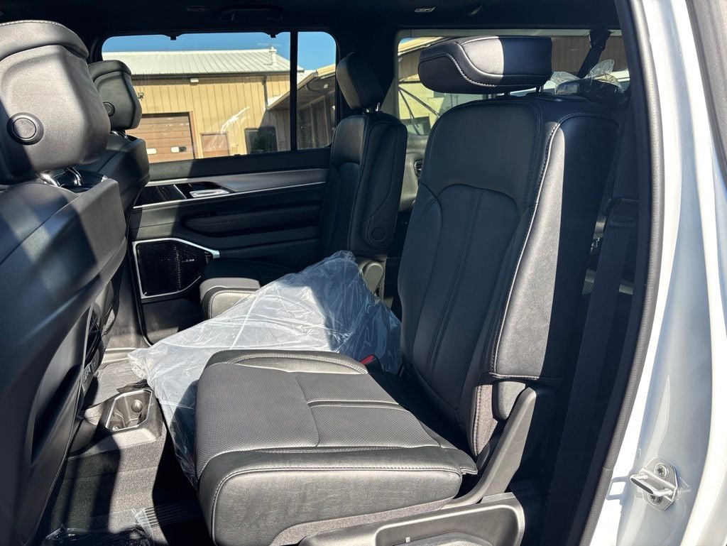 2026 Jeep Grand Wagoneer L Limited Reserve