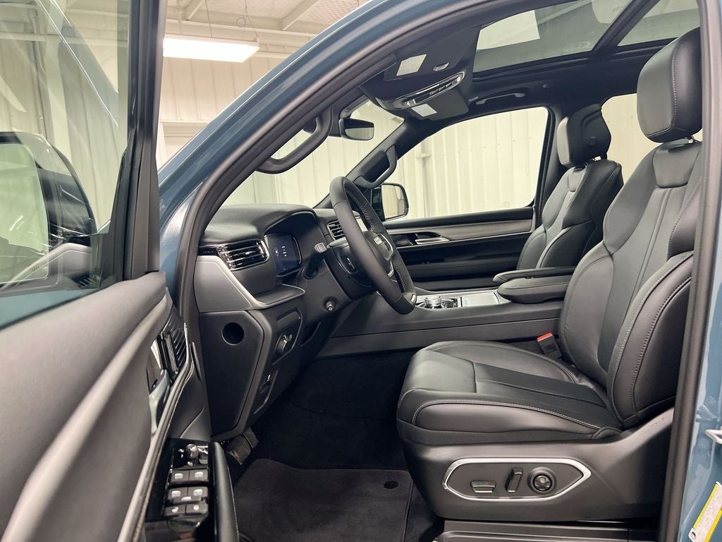 2026 Jeep Grand Wagoneer 4x4