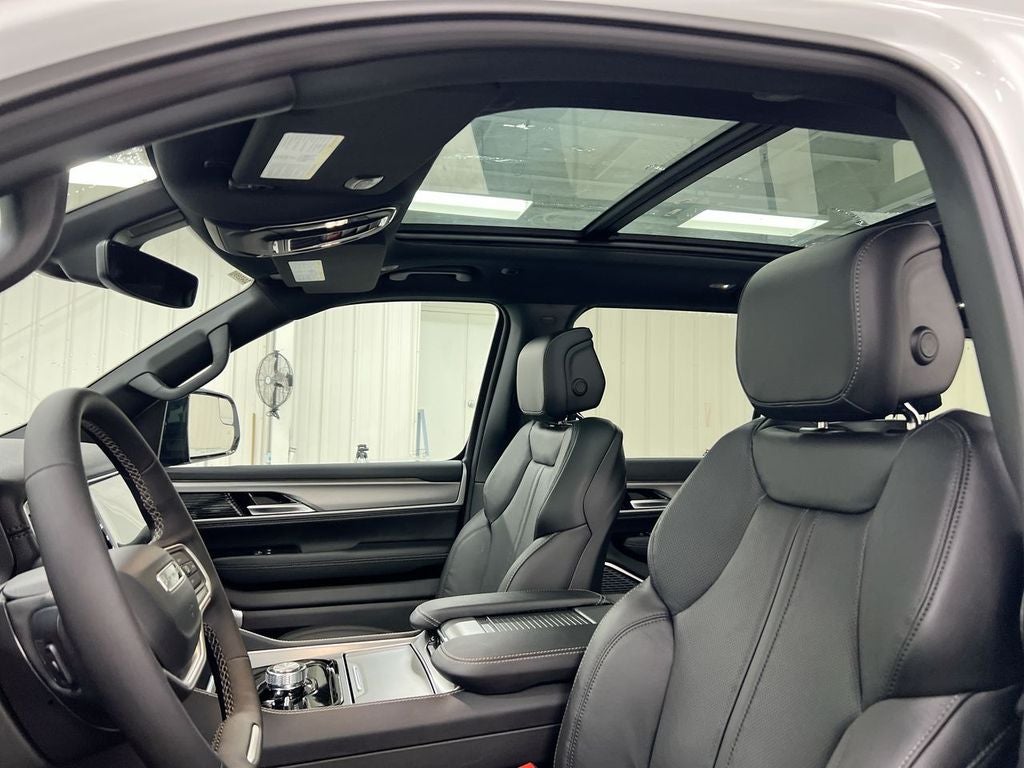 2026 Jeep Grand Wagoneer 4x4