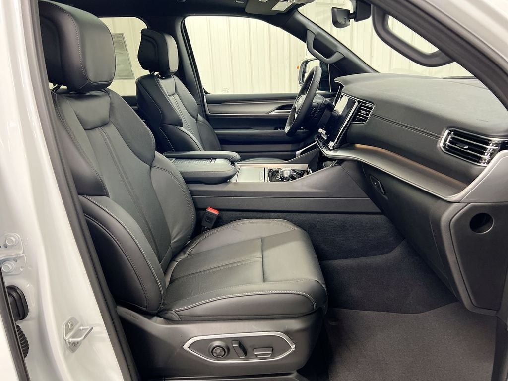 2026 Jeep Grand Wagoneer 4x4