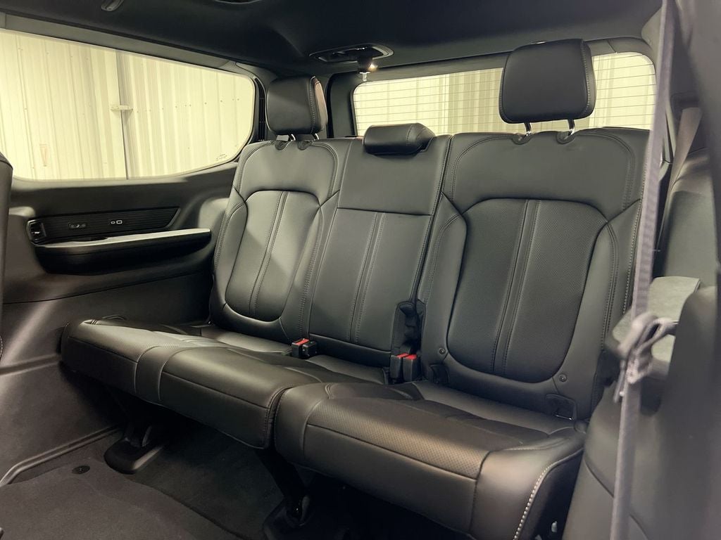 2026 Jeep Grand Wagoneer 4x4