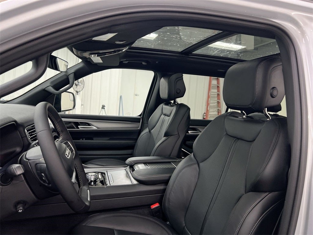 2026 Jeep Grand Wagoneer Limited Altitude