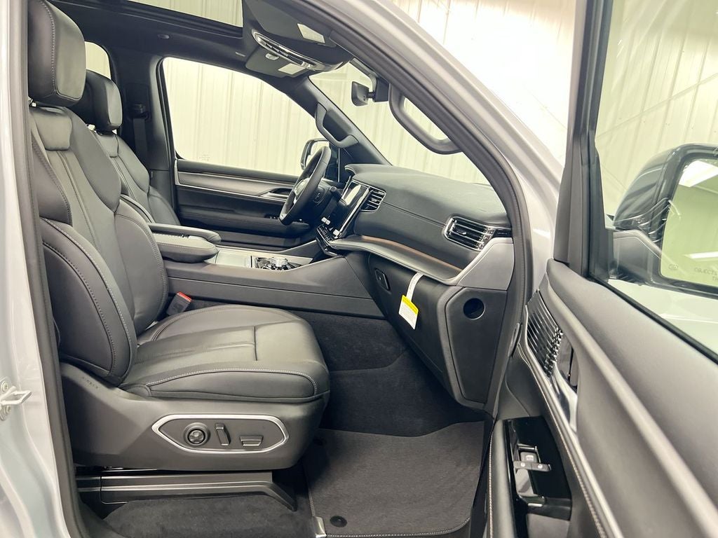 2026 Jeep Grand Wagoneer Limited Altitude