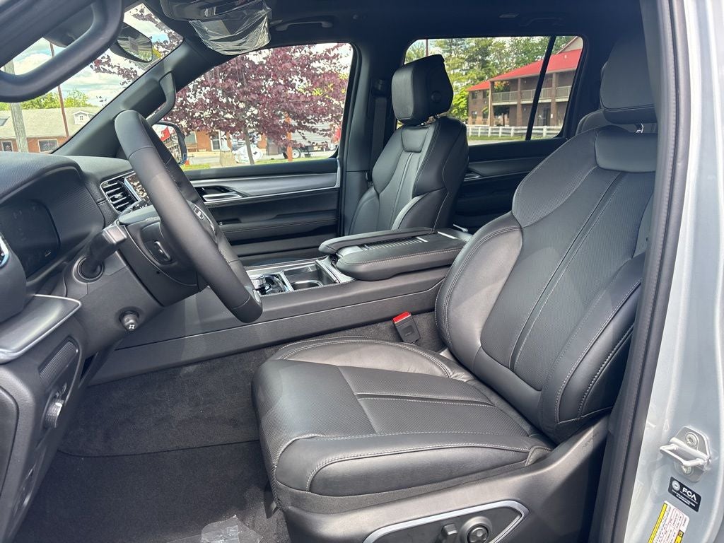 2026 Jeep Grand Wagoneer Limited Altitude