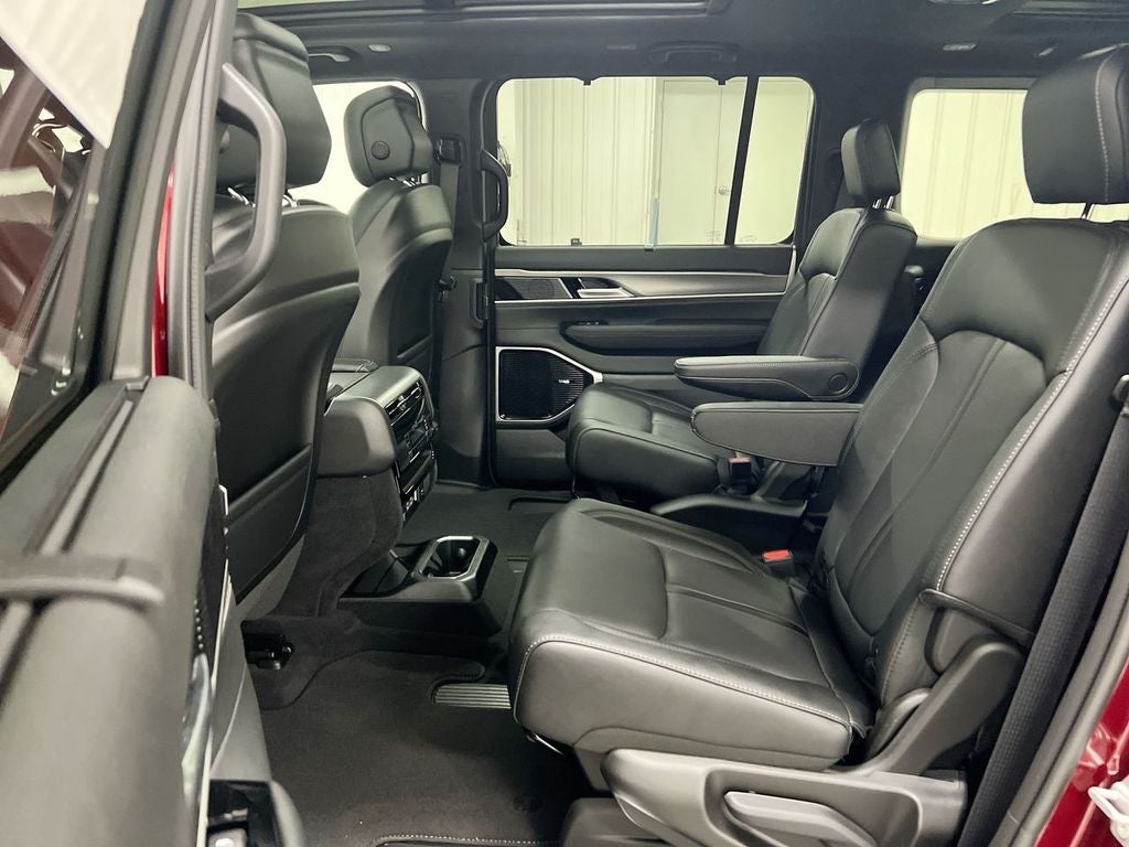 2026 Jeep Grand Wagoneer Limited Reserve