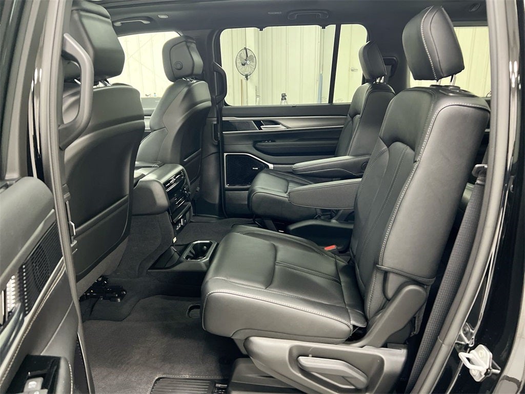 2026 Jeep Grand Wagoneer Limited Reserve