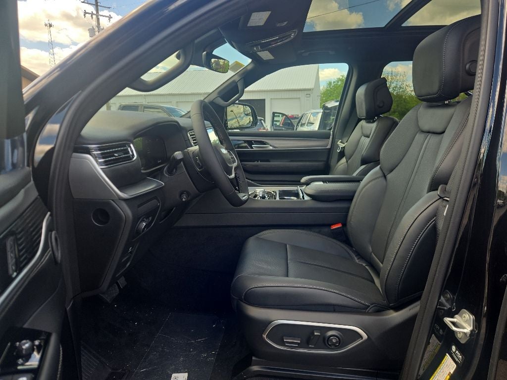 2026 Jeep Grand Wagoneer Limited Altitude