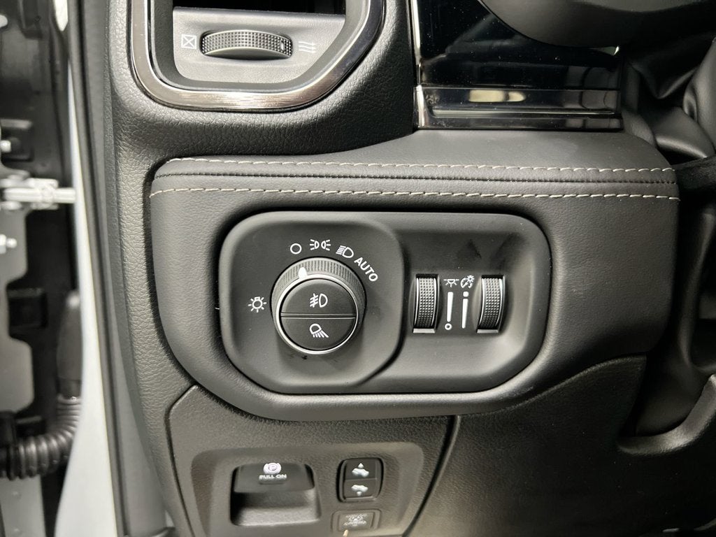 2027 RAM 1500 Limited
