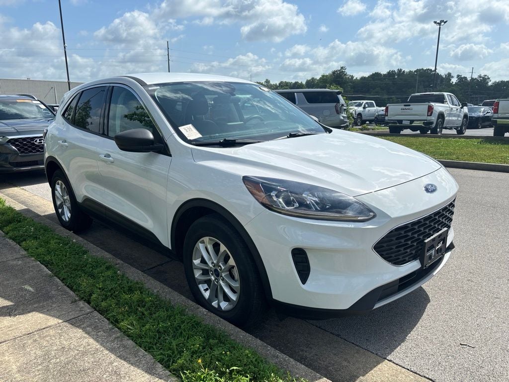2022 Ford Escape Hybrid SE