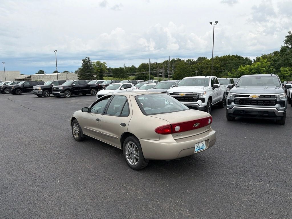 2004 Chevrolet Cavalier Base