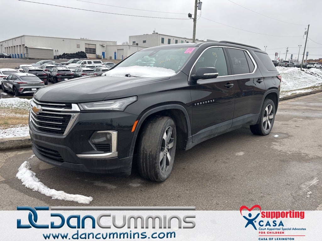 2023 Chevrolet Traverse LT Leather
