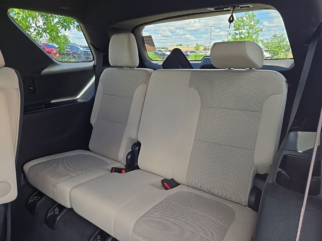2023 Chevrolet Traverse LT