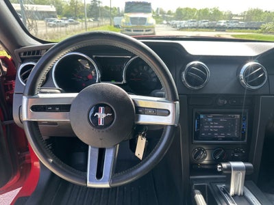 2005 Ford Mustang GT Deluxe
