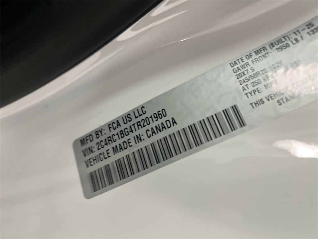 2026 Chrysler Pacifica Select