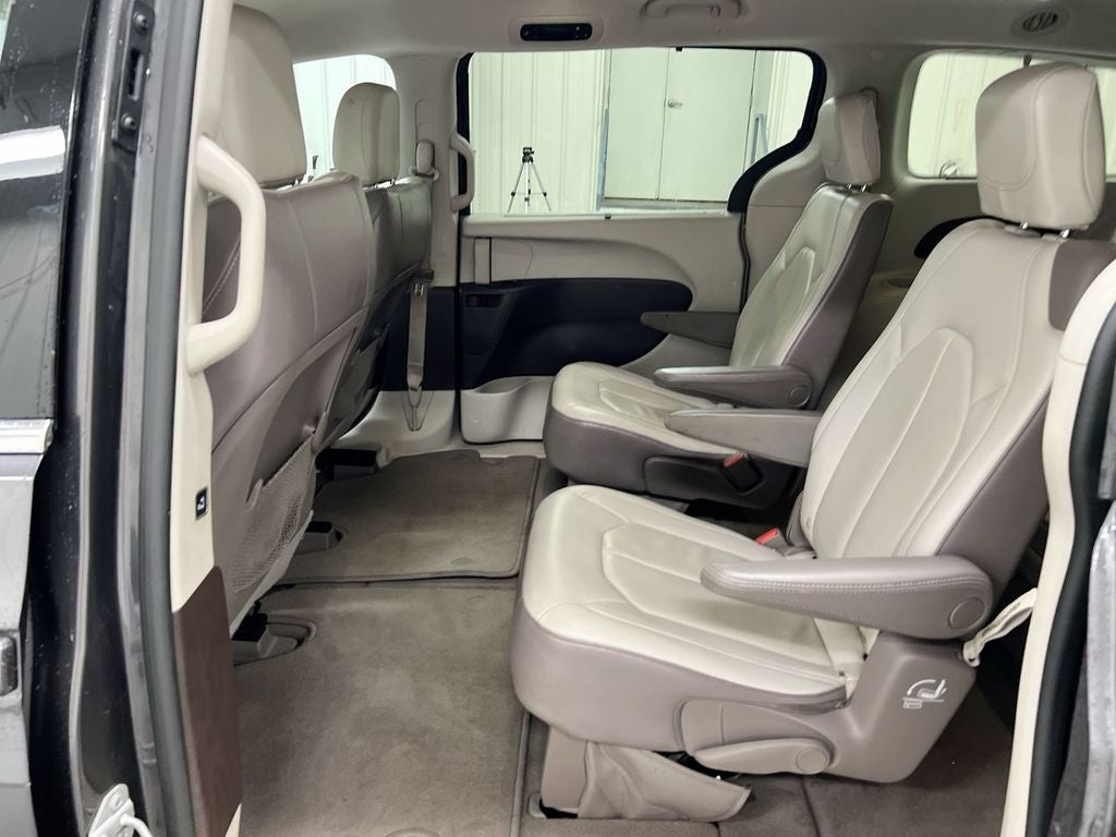 2017 Chrysler Pacifica Touring L