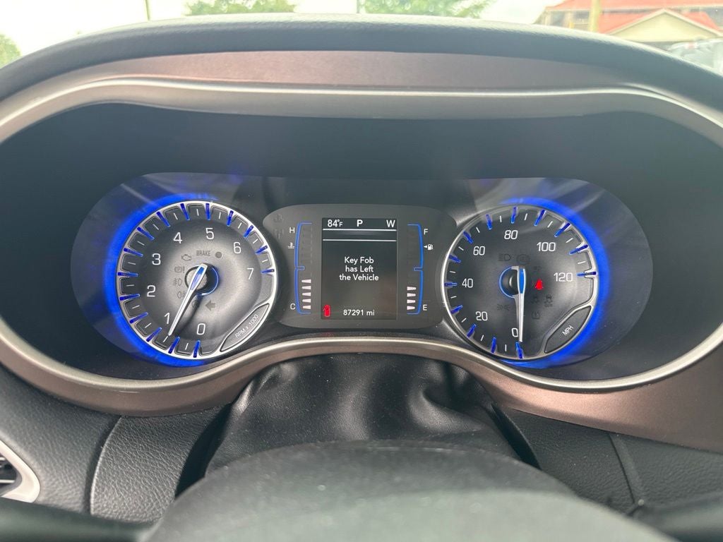 2023 Chrysler Voyager LX