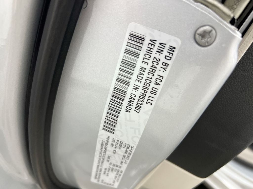 2023 Chrysler Voyager LX