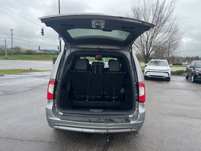 2015 Chrysler Town & Country S