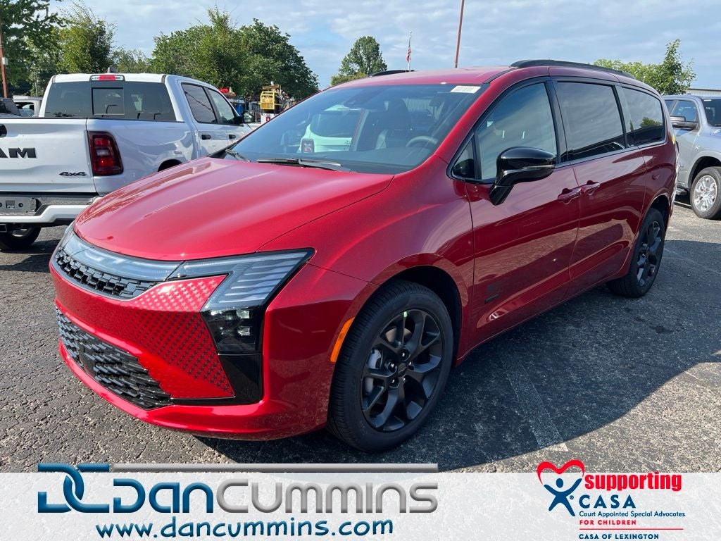 2027 Chrysler Pacifica Select