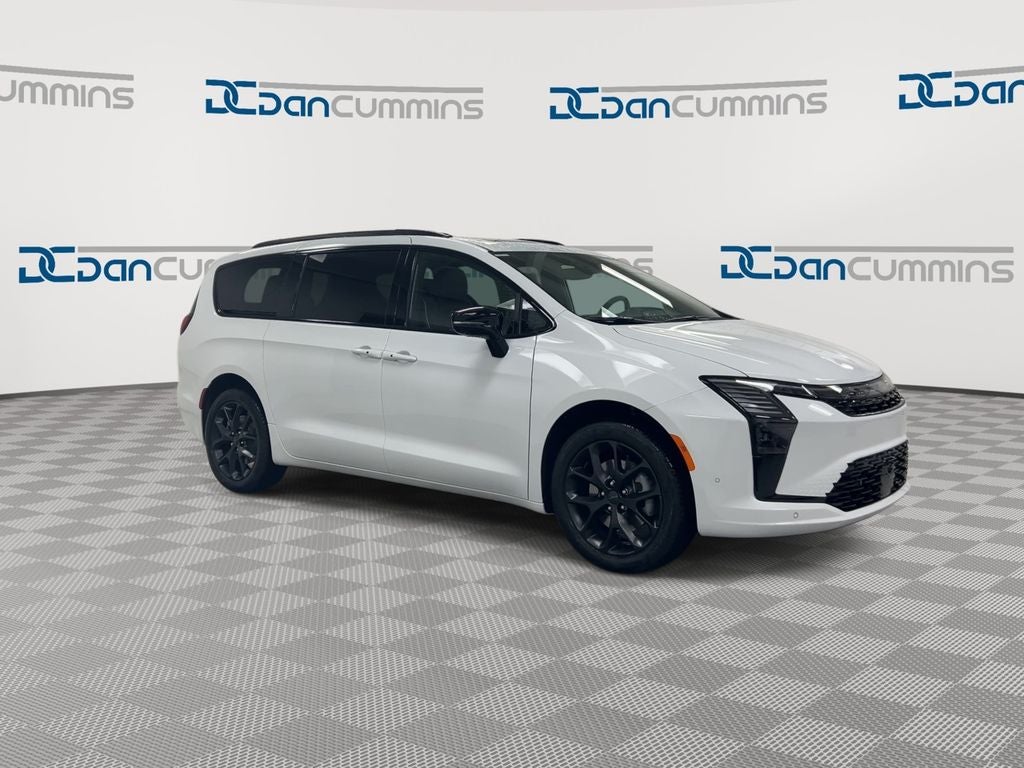 2027 Chrysler Pacifica Limited