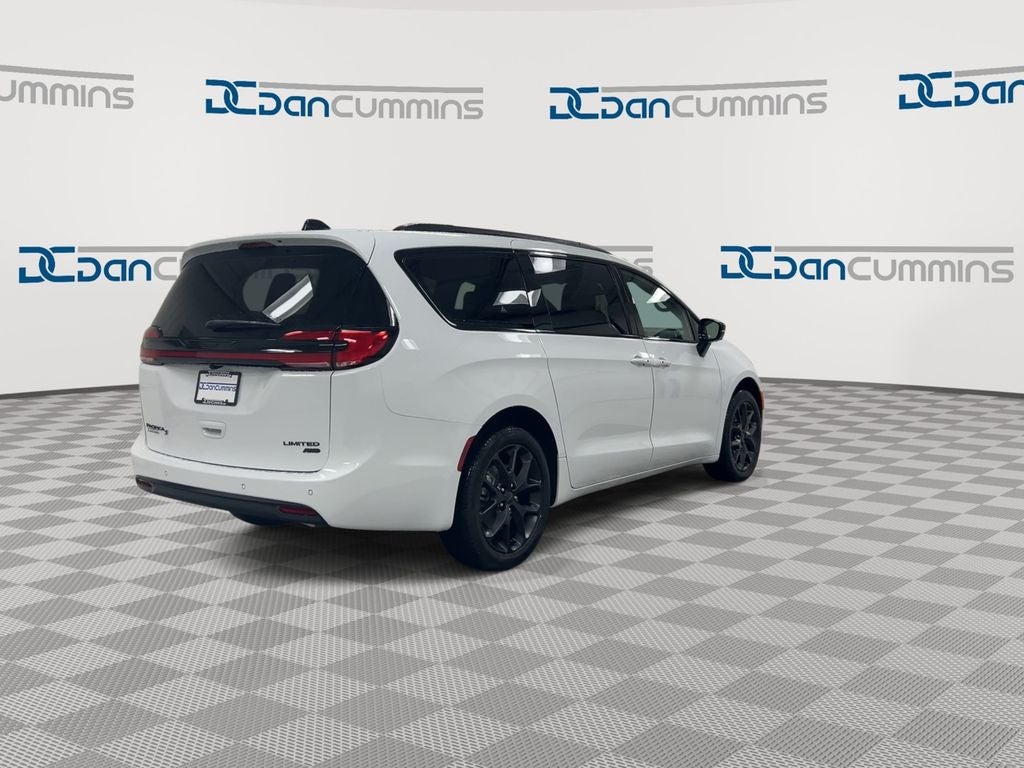 2027 Chrysler Pacifica Limited