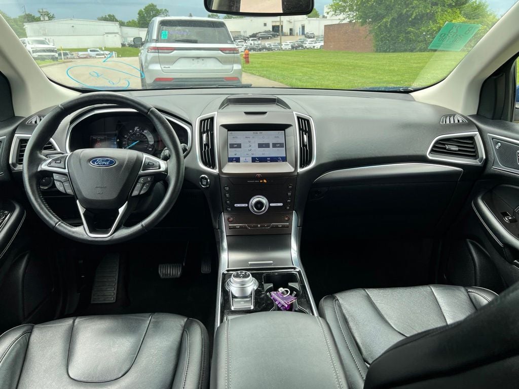2020 Ford Edge Titanium