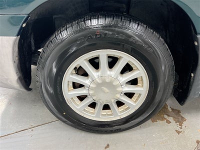 2001 Ford Windstar Standard